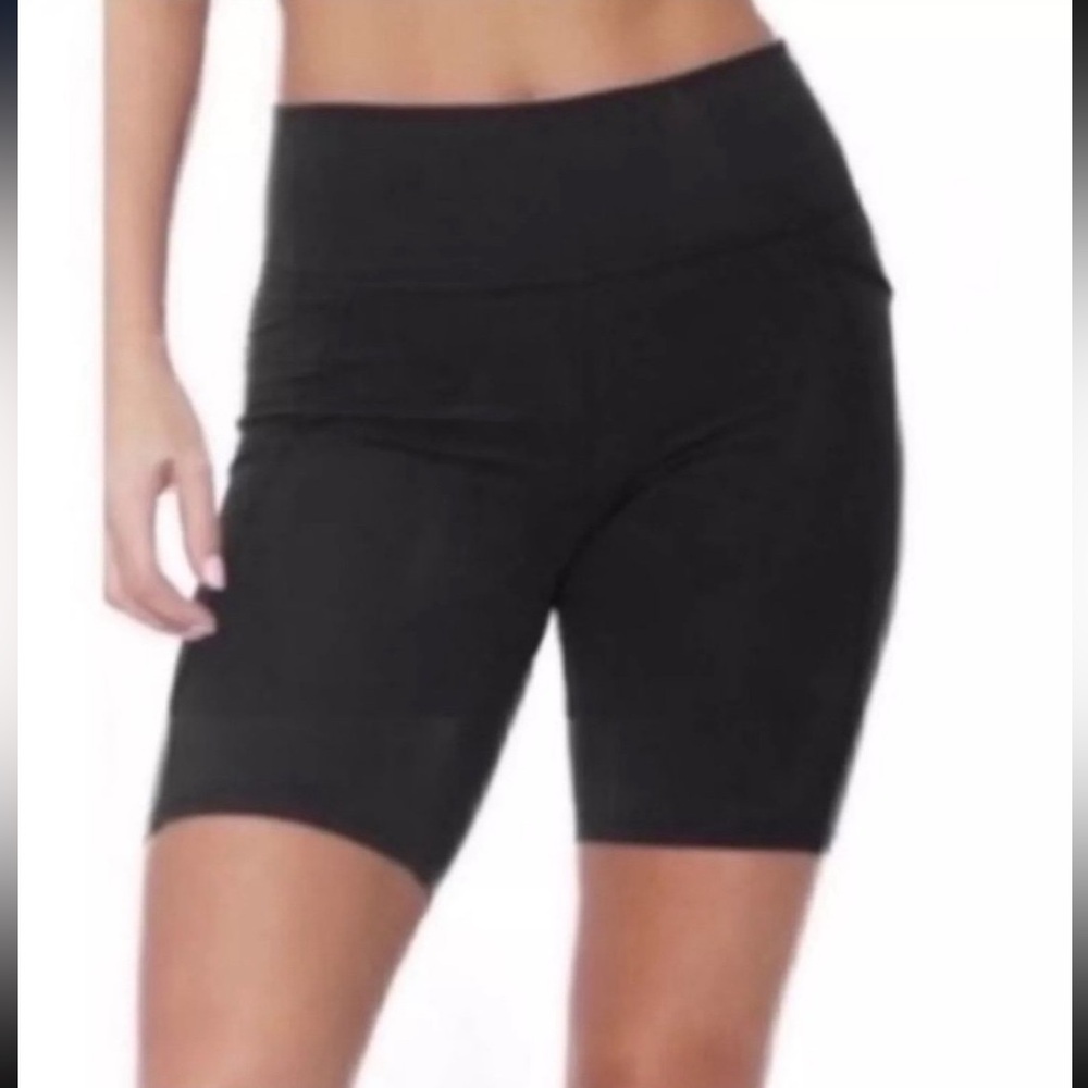 NWOT Calme by Johnny Was Endurance Bike Shorts